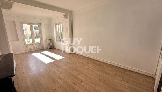 A louer APPARTEMENT T5 100 M2 TERRASSE  PERPIGNAN
