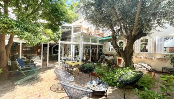 A louer APPARTEMENT T3 140 M2  PERPIGNAN
