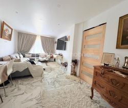 A louer APPARTEMENT T3 62 M2 BORD DE MER SAINT LAURENT DU VAR