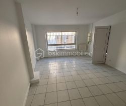 A louer STUDIO  23 M2  BORDEAUX