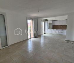 A louer APPARTEMENT NEUF T5 83 M2 BORD DE MER ARGELES SUR MER