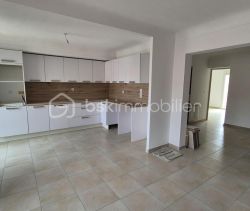 A louer APPARTEMENT NEUF T5 83 M2 BORD DE MER ARGELES SUR MER