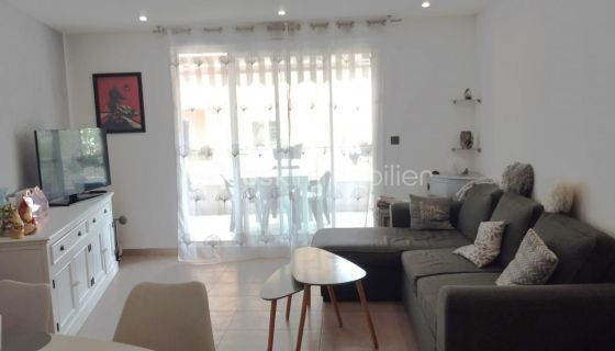 A louer APPARTEMENT T3 56 M2 TERRASSE BORD DE MER LA SEYNE SUR MER