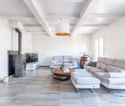 A louer MAISON  8 PIECES 210 M2 PLAGE à PIED SIX FOURS LES PLAGES