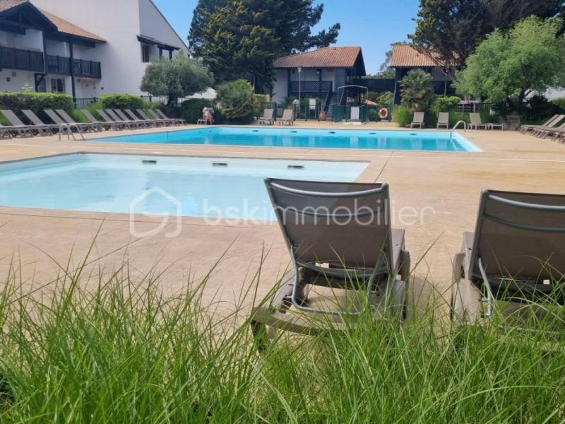 A louer STUDIO  20 M2 BORD DE MER MOLIETS ET MAA