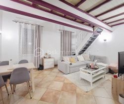 A louer APPARTEMENT DUPLEX T3 46 M2 BORD DE MER SAINT CYR SUR MER