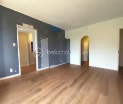 A louer APPARTEMENT T3 61 M2  BORDEAUX