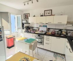 A louer MAISON  4 PIECES 86 M2 BORD DE MER HYERES