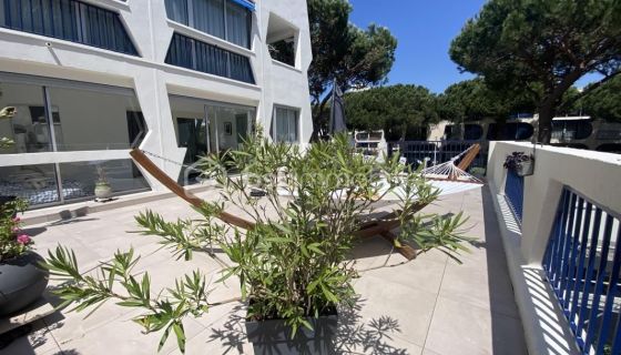 A louer APPARTEMENT T5 67 M2 TERRASSE BORD DE MER LA GRANDE MOTTE