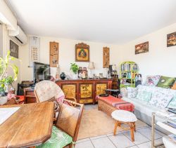 A louer APPARTEMENT T3 59 M2 TERRASSE BORD DE MER HYERES