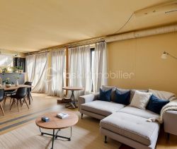 A louer APPARTEMENT T3 53 M2 BORD DE MER LEUCATE