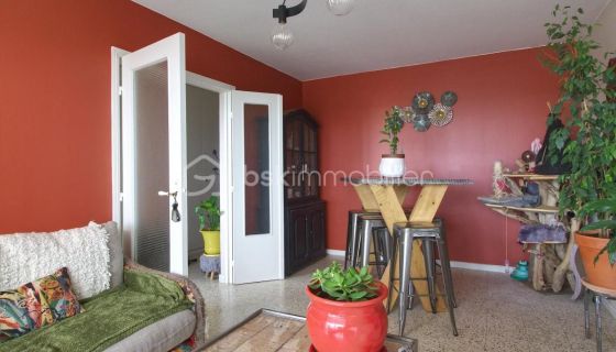 A louer APPARTEMENT T4 71 M2  NIMES