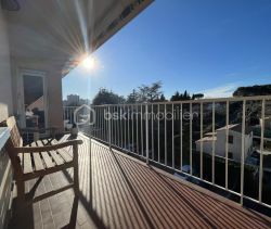 A louer APPARTEMENT T5 99 M2 TERRASSE BORD DE MER LE CANNET