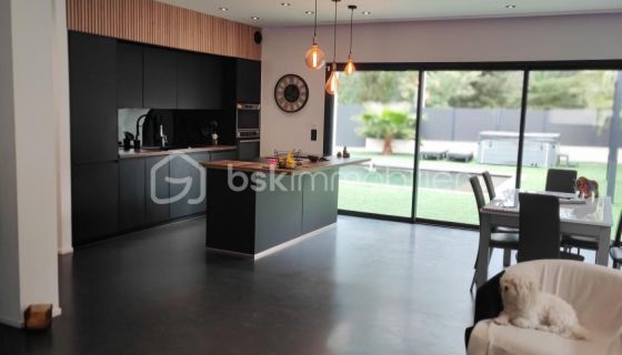 A louer MAISON  CONTEMPORAINE BORD DE MER FREJUS