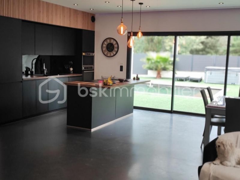 A louer MAISON  CONTEMPORAINE BORD DE MER FREJUS