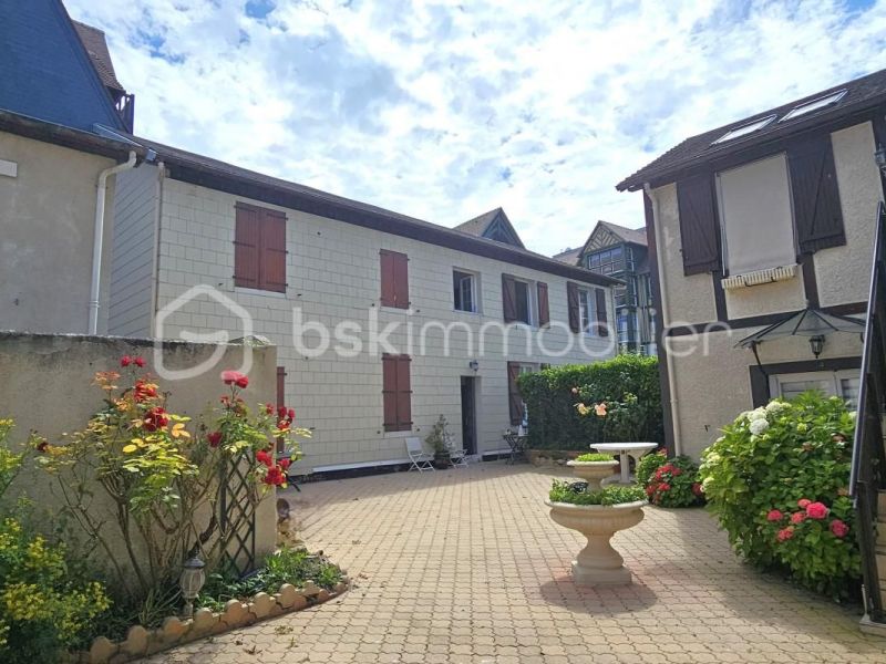 A louer APPARTEMENT T2 26 M2 BORD DE MER DEAUVILLE