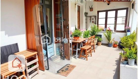 A louer MAISON  7 PIECES 112 M2 BORD DE MER TOULON