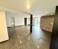 A louer MAISON  3 PIECES 99 M2 BORD DE MER TOULON