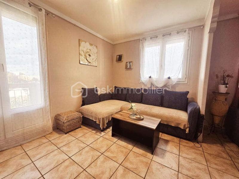 A vendre APPARTEMENT T4 71 M2 BORD DE MER MARSEILLE 14EME