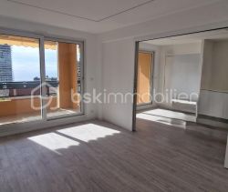 A louer APPARTEMENT T4 78 M2 TERRASSE VUE MER BEAUSOLEIL