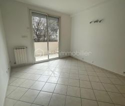 A louer APPARTEMENT T4 65 M2 BORD DE MER TOULON