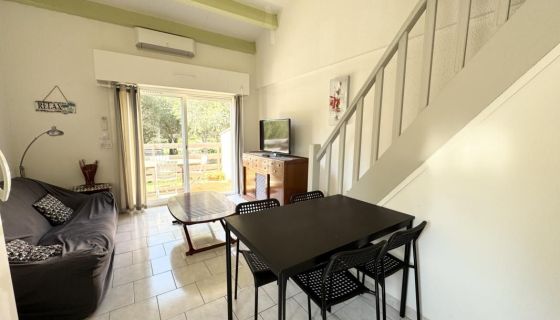 A vendre APPARTEMENT T4 49 M2 TERRASSE BORD DE MER LE CAP D AGDE