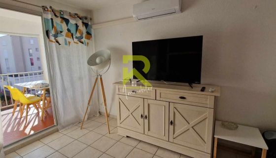 A vendre STUDIO  26 M2 TERRASSE BORD DE MER LE CAP D AGDE