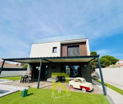 A louer MAISON  CONTEMPORAINE BORD DE MER AGDE