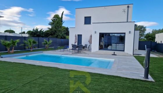 A louer MAISON  5 PIECES 134 M2 BORD DE MER SERIGNAN