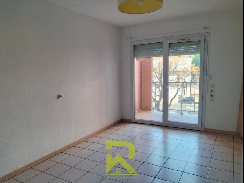 A louer STUDIO  30 M2 TERRASSE  BEZIERS