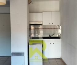 A louer STUDIO  30 M2 TERRASSE  BEZIERS