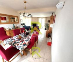 A louer MAISON  DE MAîTRE  ROUBIA