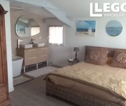 A louer MAISON  CONTEMPORAINE BORD DE MER SAINT MOLF