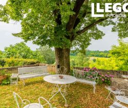 A louer MAISON  DE MAîTRE  SAINT EMILION