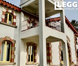 A louer MAISON  CONTEMPORAINE BORD DE MER ARLES