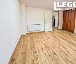 A louer APPARTEMENT T3 100 M2  BORDEAUX
