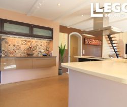 A louer MAISON  8 PIECES 230 M2  SAINT MARCEL SUR AUDE