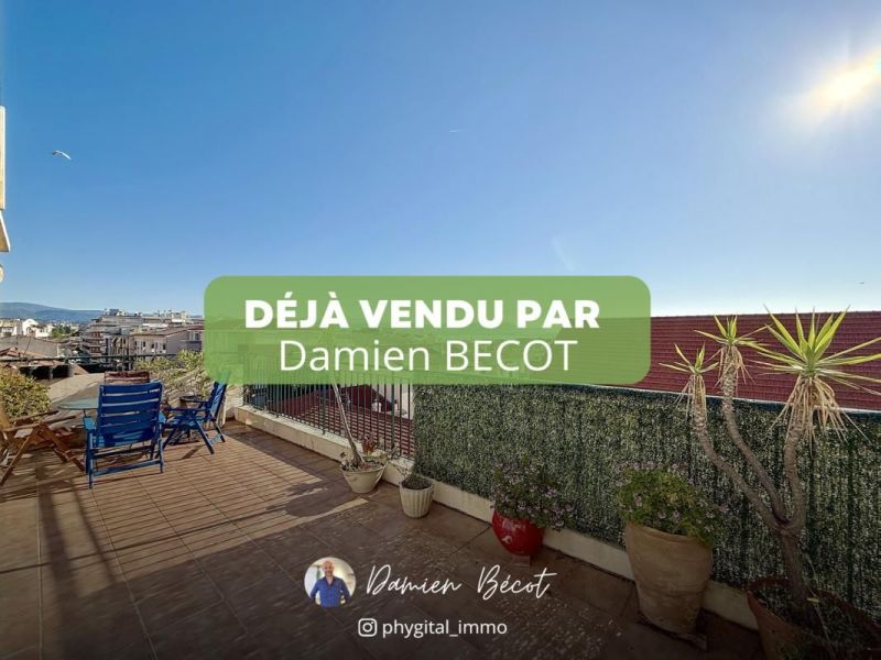 A louer APPARTEMENT T3 55 M2 TERRASSE BORD DE MER ANTIBES