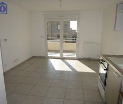 A vendre APPARTEMENT T2 38 M2 TERRASSE BORD DE MER SERIGNAN