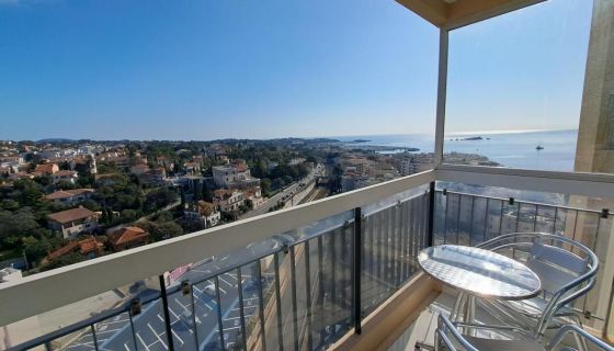 A louer APPARTEMENT DE PRESTIGE T2 48 M2 TERRASSE VUE MER SAINT RAPHAEL