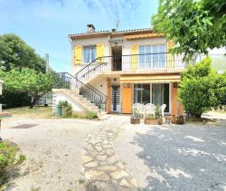 A vendre MAISON CHATEAU GOMBERT 151 MÂ² HAB / TERRAIN PLAT 600 MÂ² 13013 Marseille 13Eme