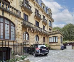 A louer APPARTEMENT DUPLEX T6 138 M2 TERRASSE  SAN SEBASTIáN
