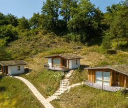 A louer PROPRIETE ECO-LODGE 519 M² ZUBIRI
