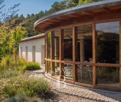 A louer PROPRIETE ECO-LODGE 519 M² ZUBIRI