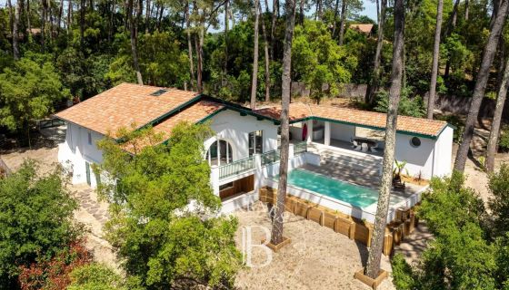 A louer MAISON CONTEMPORAINE 6 PIECES 290 M² BORD DE MER HOSSEGOR