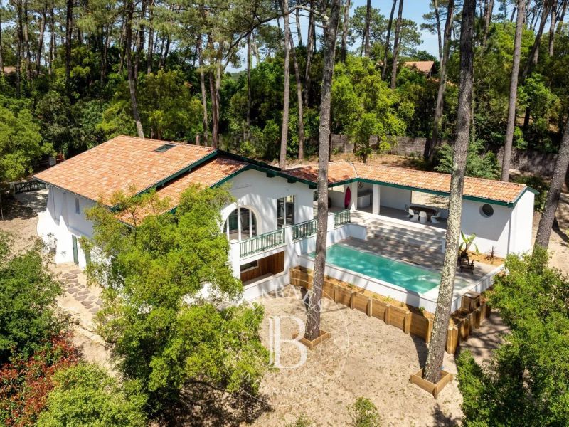 A louer MAISON CONTEMPORAINE 6 PIECES 290 M² BORD DE MER HOSSEGOR
