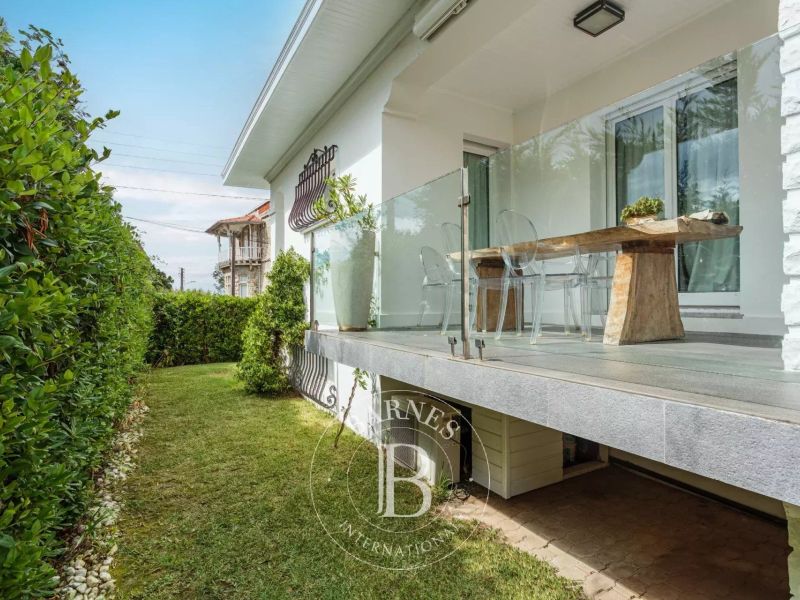 A vendre MAISON  7 PIECES 220 M2 BORD DE MER BIARRITZ