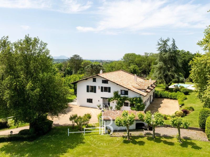 A vendre PROPRIéTé BORD DE MER BIDART