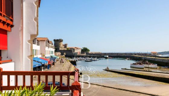 A vendre APPARTEMENT T4 106 M² CIBOURE/ SOCOA