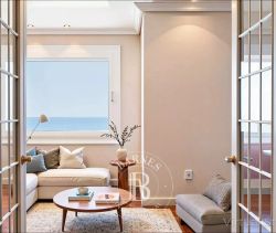 A vendre  APPARTEMENT 110 M² FACE A LA PLAGE DE ZURRIOLA  